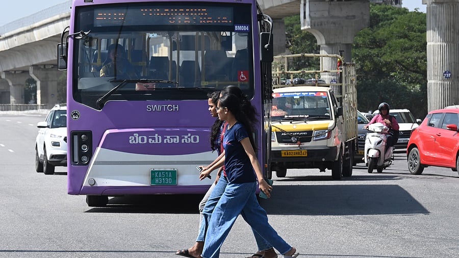 <div class="paragraphs"><p>Pedestrians say crossing the road sometimes takes as long as 10-15 minutes. </p></div>
