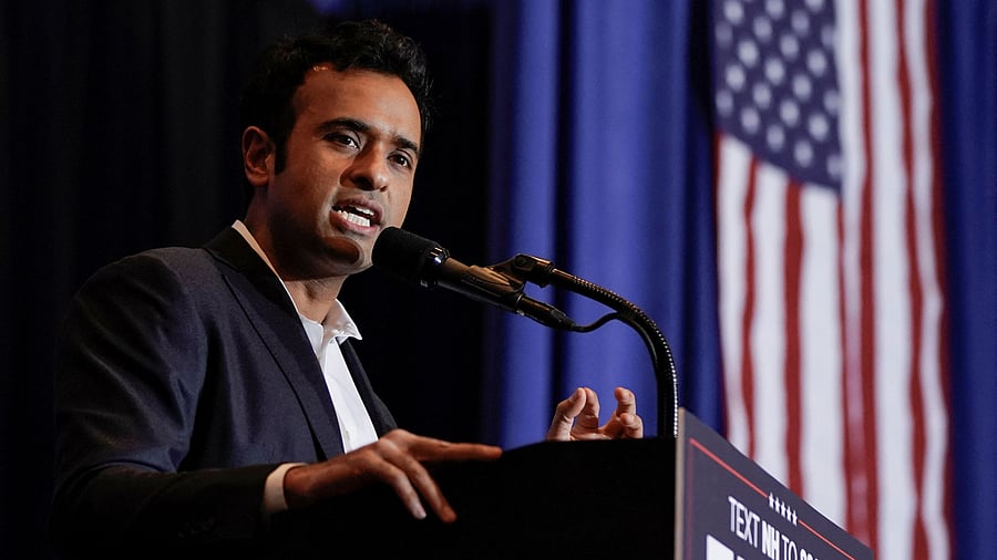 <div class="paragraphs"><p>Vivek&nbsp;Ramaswamy is now backing Donald Trump.</p></div>