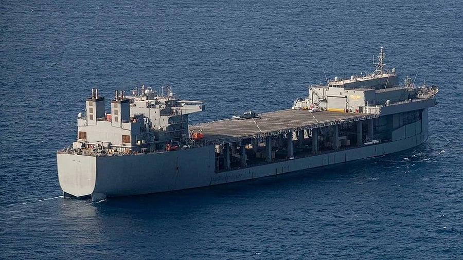<div class="paragraphs"><p>US warship Lewis B Puller.</p></div>