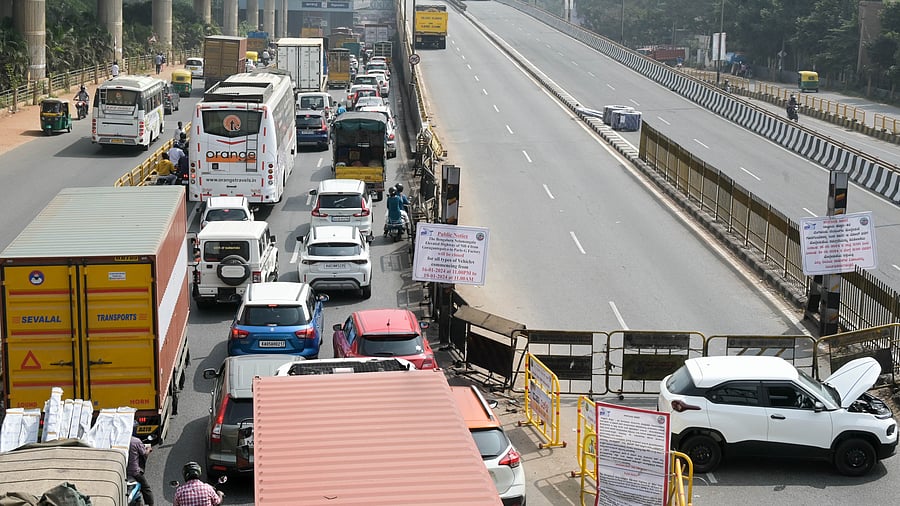 <div class="paragraphs"><p>On Wednesday morning, vehicles slowed down at the start of the flyover upon encountering barricades and signboards. </p></div>