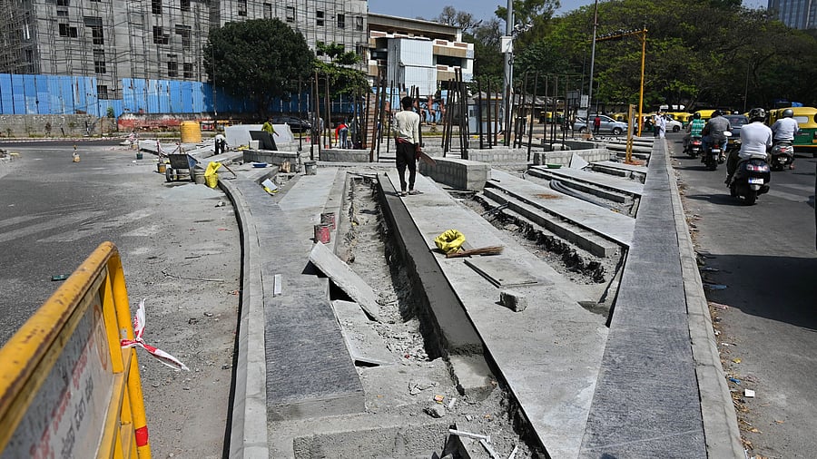 <div class="paragraphs"><p>Redevelopment work at Race Course Road junction in progress. </p></div>