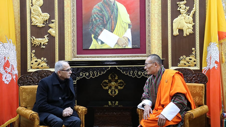 <div class="paragraphs"><p>Foreign Secretary Vinay Mohan Kwatra with&nbsp;Tshering Tobgay</p></div>