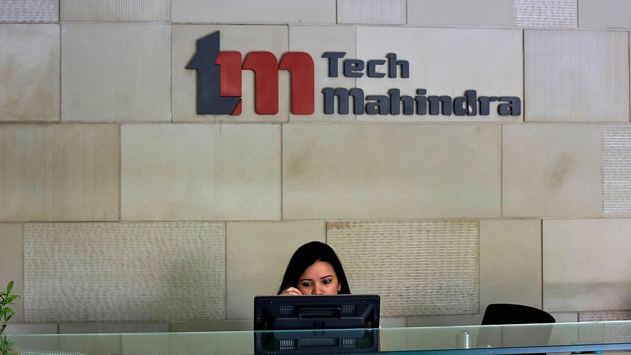 <div class="paragraphs"><p>Tech Mahindra Q3 net falls 60% to Rs 510 crore.</p></div>