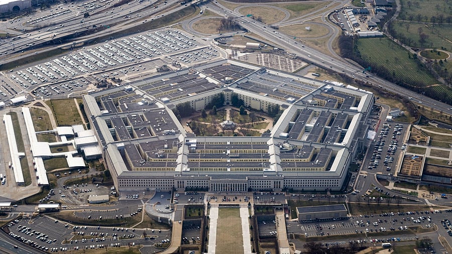 <div class="paragraphs"><p>The Pentagon</p></div>