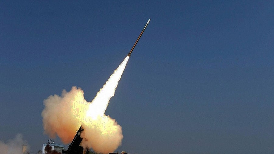 <div class="paragraphs"><p>An incoming aerial threat prompted Israeli forces to launch an interceptor missile.</p></div>