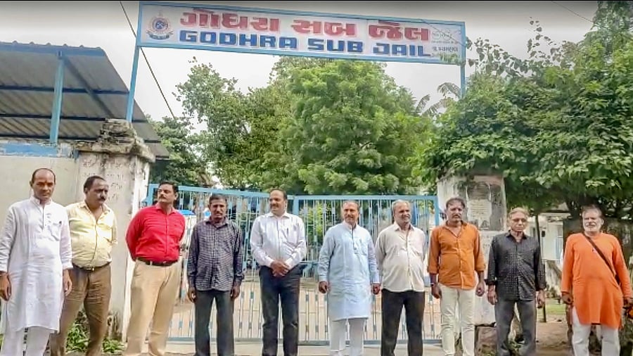 <div class="paragraphs"><p> The Supreme Court on Monday, January 8, 2024, quashed the Gujarat government's decision to grant remission to 11 convicts in the case and directed the convicts to surrender before jail authorities within two weeks. </p></div>