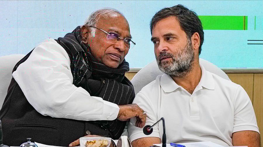 <div class="paragraphs"><p>Congress President Mallikarjun Kharge with party leader Rahul Gandhi during a meeting.&nbsp;</p></div>