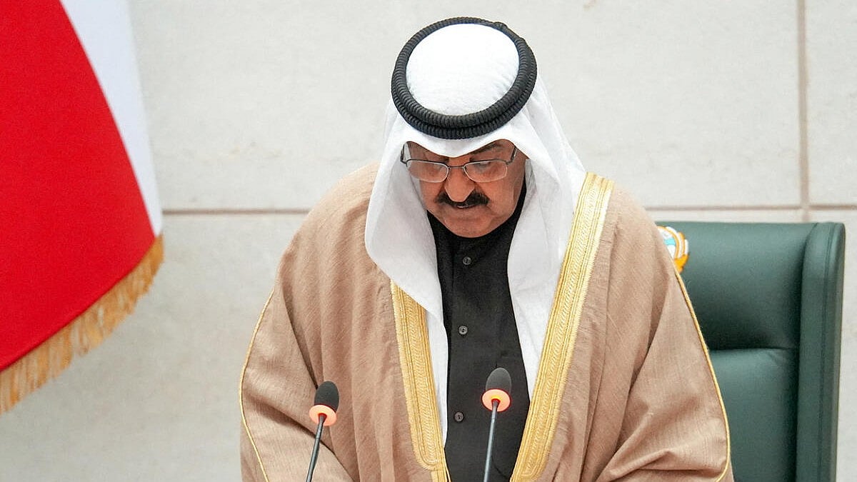 Kuwait forms first government under new emir and prime minister