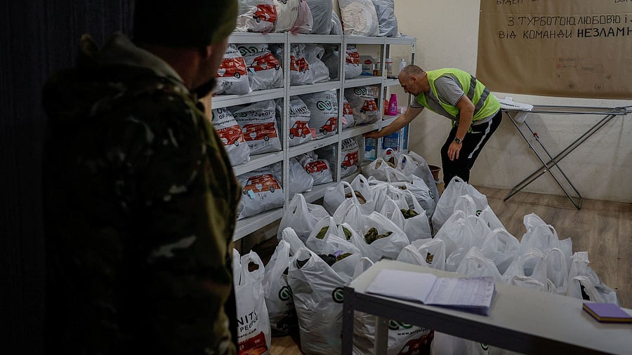 <div class="paragraphs"><p>Representative image showing plastic bags at a store.</p></div>