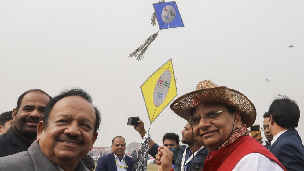 <div class="paragraphs"><p>Delhi Lt. Governor V.K. Saxena with former union minister Harsh Vardhan and BJP MP Ramesh Bidhuri during the international kite festival 'Patang Utsav' organised by DDA. </p></div>