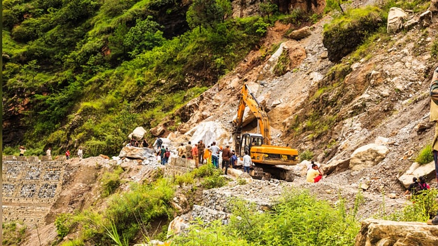 <div class="paragraphs"><p>Representative image of landslide.</p></div>