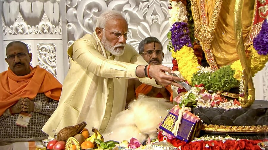 <div class="paragraphs"><p>Prime Minister Narendra Modi offers prayers before the idol of Ram Lalla during the 'Pran Pratishtha' rituals at the Ram Mandir.</p></div>