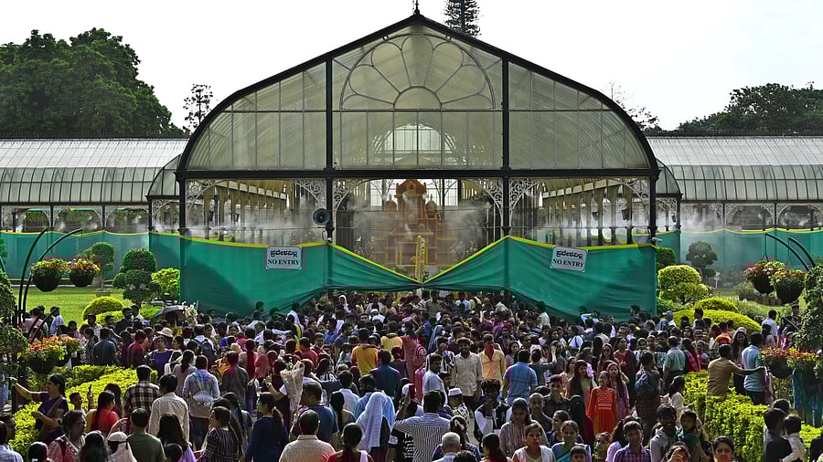 <div class="paragraphs"><p>Thousands visit Lalbagh to witness the annual Republic Day flower show. This image is from the iconic show in 2023. </p></div>