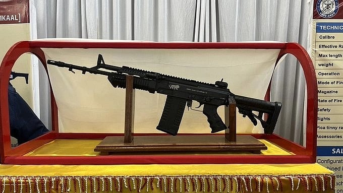<div class="paragraphs"><p>The operational prototype of the 7.62 x 51mm assault rifle was unveiled by Dr S V Gade, director general (Armament &amp; Combat Engineering Cluster) in the presence of A Raju, director of ARDE.</p></div>