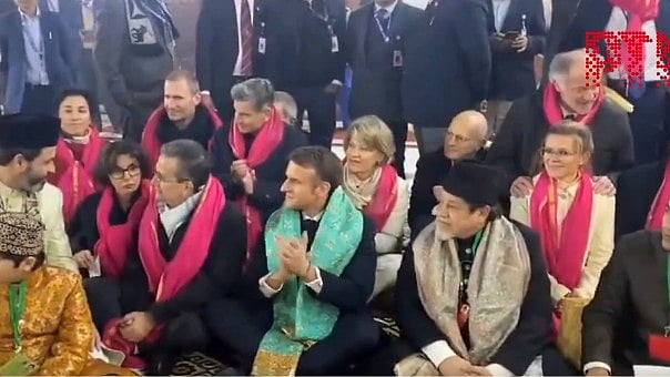 <div class="paragraphs"><p>French President Emmanuel Macron at the Nizamuddin Dargah in New Delhi on Friday.</p></div>