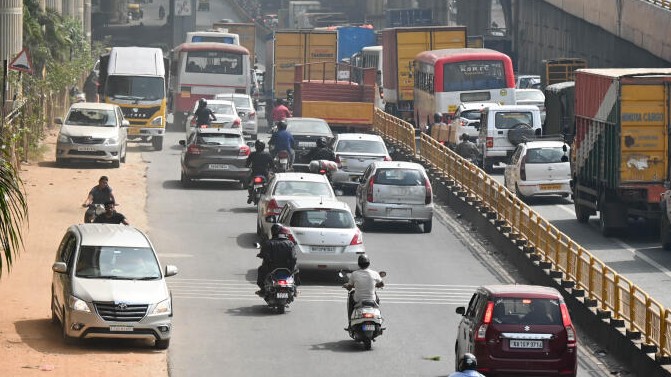 <div class="paragraphs"><p>File photo of Bengaluru traffic. </p></div>