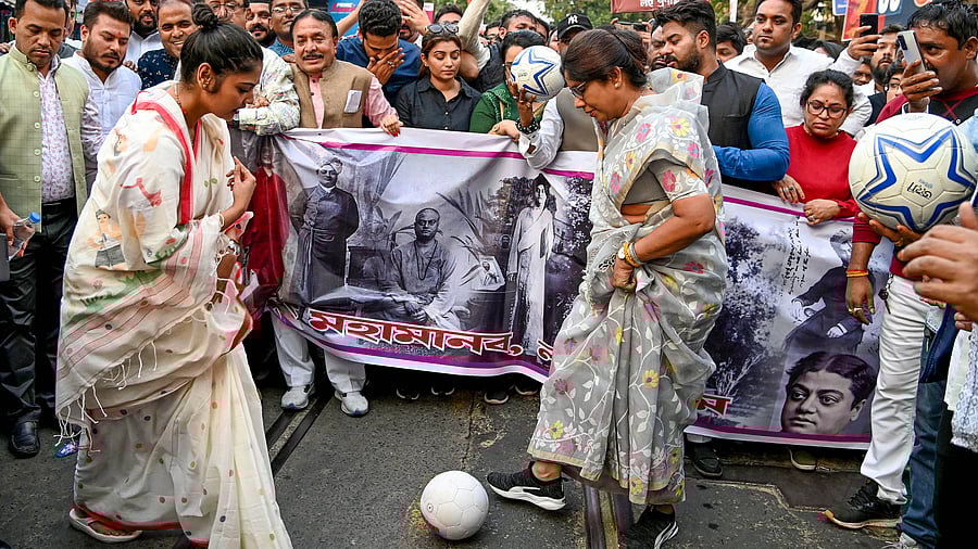 <div class="paragraphs"><p>Shashi Panja (right) with Trinamool Congress party leaders during a recent protest rally in Kolkata.</p></div>
