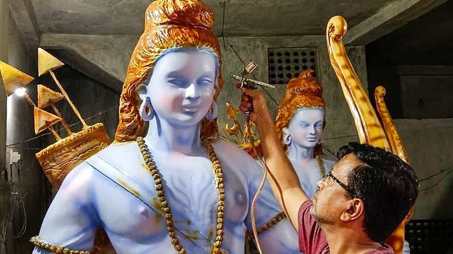 <div class="paragraphs"><p>An artist gives final touches to a Lord Ram statue ahead of the January 22's consecration of the Ayodhya Ram Mandir. </p></div>