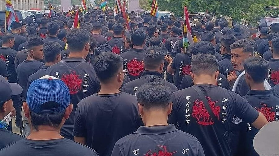 <div class="paragraphs"><p>Cadres of Arambai Tenggol in uniform. </p></div>