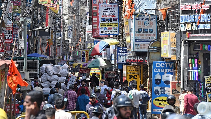 <div class="paragraphs"><p>The S P Road market is chock-a-block with over 1,000 stores selling electronics goods and hardware, 80% of which are imported. </p></div>