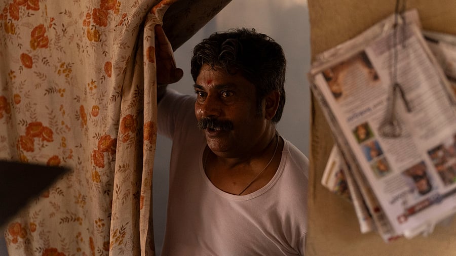 Rangayana Raghu in 'Shakhahaari'.
