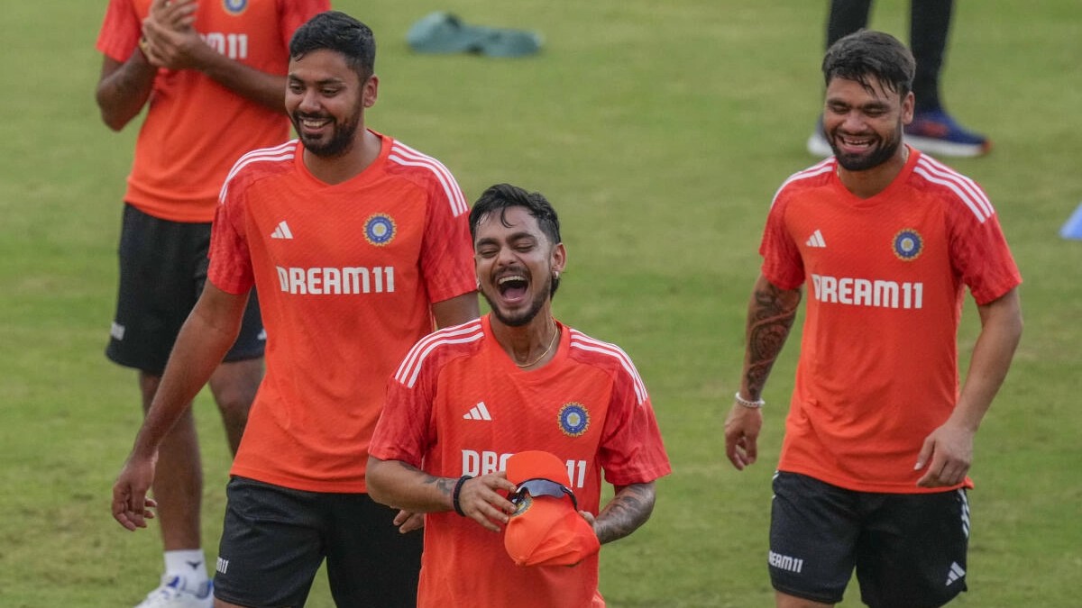 <div class="paragraphs"><p>Ishan Kishan, Rinku Singh and Avesh Khan during a practice session</p></div>