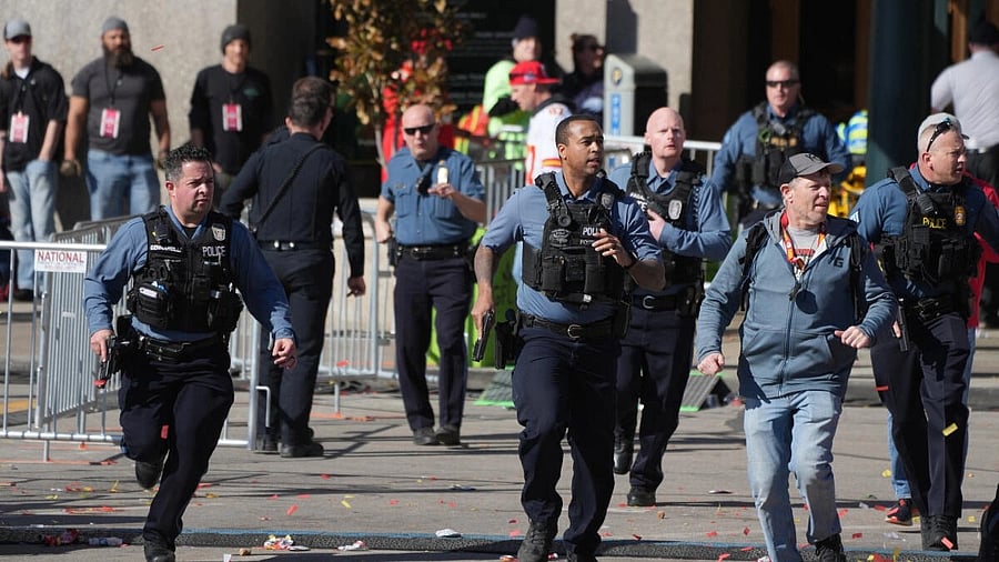 <div class="paragraphs"><p>Police respond after gun shots were fired after the celebration of the Kansas City Chiefs winning Super Bowl LVIII.</p></div>