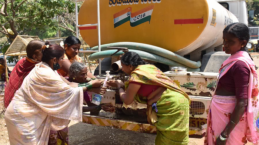 <div class="paragraphs"><p>Mahadevapura, Marathahalli, Doddanekundi, Horamavu, Varthur, Bommanahalli and RR Nagar are among the areas facing acute water shortage. </p></div>