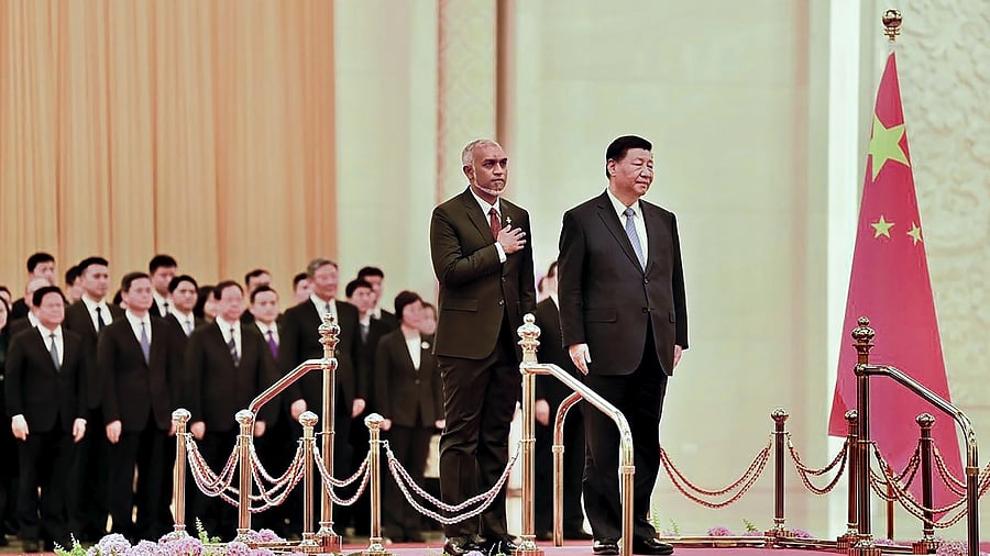 <div class="paragraphs"><p>File Photo: Chinese President Xi Jinping with Maldives' President Mohamed Muizzu, in Beijing, Wednesday, Jan. 10, 2024.</p></div>