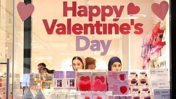 <div class="paragraphs"><p>Getting on the same financial page is a foundational part of relationships and marriage, so why not include money on your love list?</p></div>