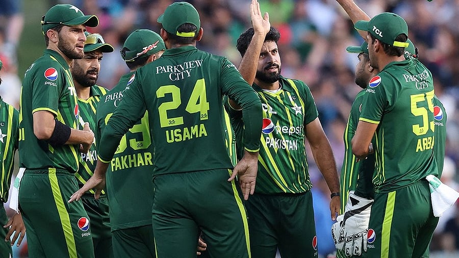<div class="paragraphs"><p>Pakistan cricket team</p></div>