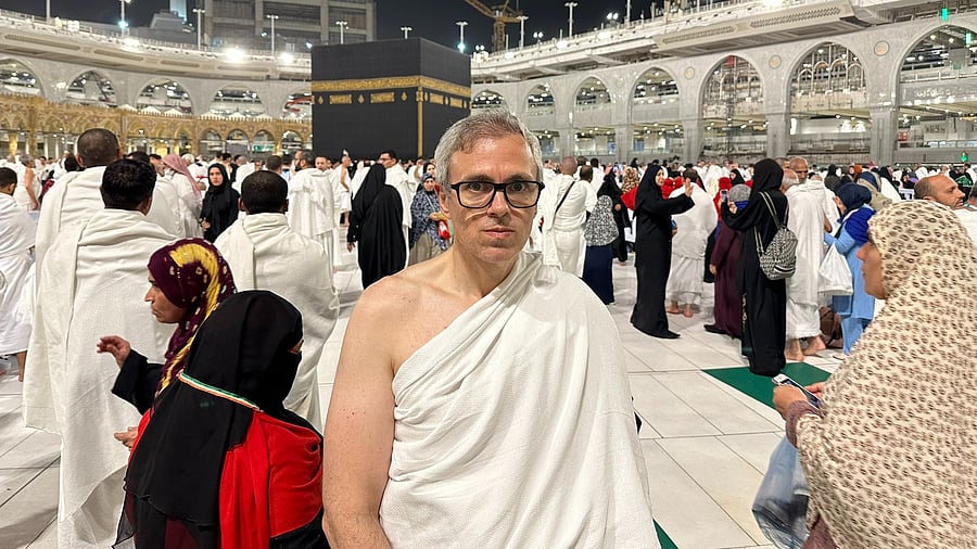 <div class="paragraphs"><p>Omar Abdullah during "Umrah”</p></div>