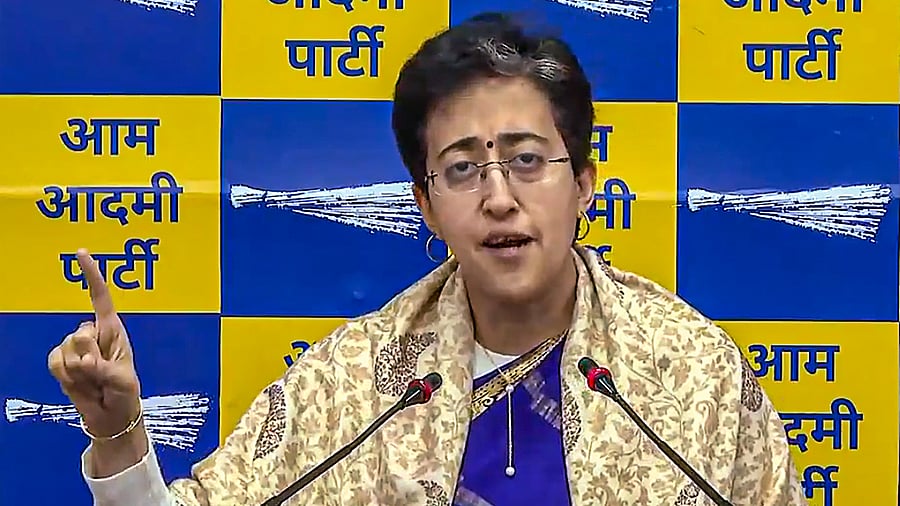 <div class="paragraphs"><p> Delhi minister Atishi addresses a press conference.</p></div>