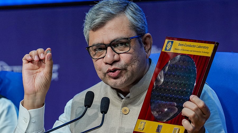 <div class="paragraphs"><p>Union Minister Ashwini Vaishnaw briefs the media on cabinet decisions, in New Delhi, on Thursday. </p></div>