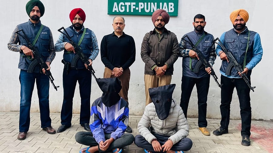 <div class="paragraphs"><p>Mandeep Singh alias Chotta Mani was arrested along with an accomplice, Jatinder Singh of Gobindpura Mohalla in Manimajra.</p></div>