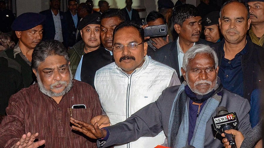 <div class="paragraphs"><p>JMM leader Champai Soren comes out from Raj Bhavan after a meeting with Jharkhand Governor C P Radhakrishnan to stake claim to form the government in the state, in Ranchi. </p></div>