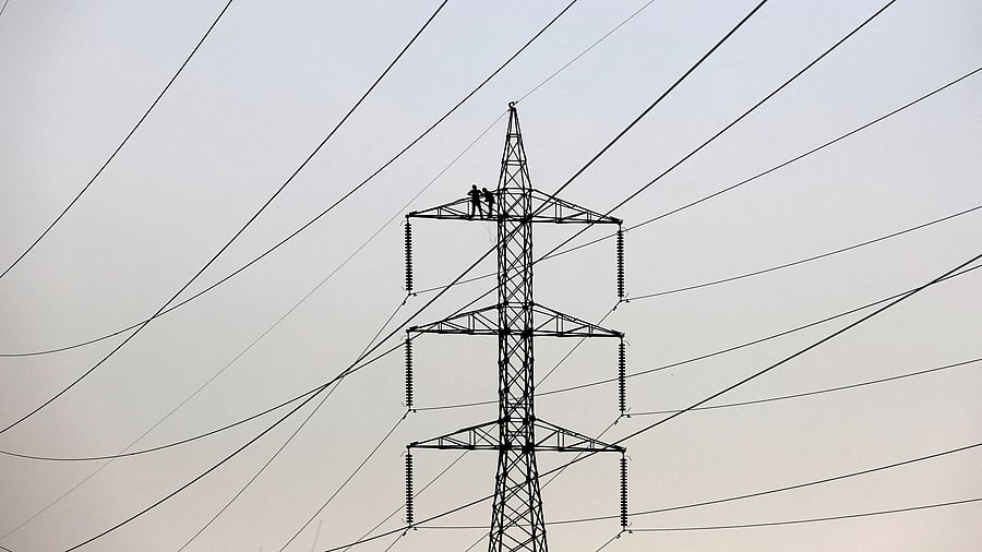 <div class="paragraphs"><p>Power transmission tower.</p></div>