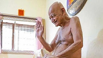 <div class="paragraphs"><p> Jain seer Acharya Vidhyasagar Ji Maharaj.</p></div>