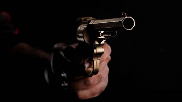 <div class="paragraphs"><p>Representative image of a gun.</p></div>