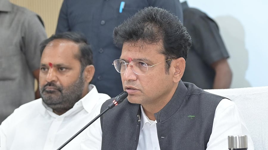 <div class="paragraphs"><p>Industries Minister D Sridhar Babu</p></div>