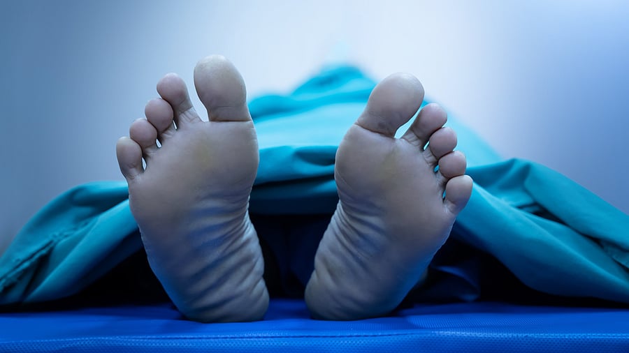 <div class="paragraphs"><p>Representative image of a dead body.</p></div>