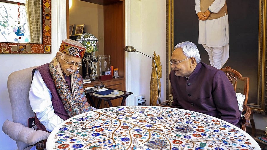 <div class="paragraphs"><p>Bihar Chief Minister Nitish Kumar meets former deputy prime minister and veteran BJP leader L.K. Advani at the latter's residence, in New Delhi.</p></div>