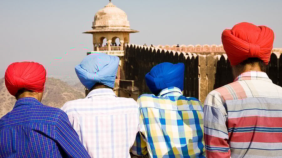 <div class="paragraphs"><p>The research also observed that the wrapping/draping style of the turban greatly affected the risk of head injury.</p></div>
