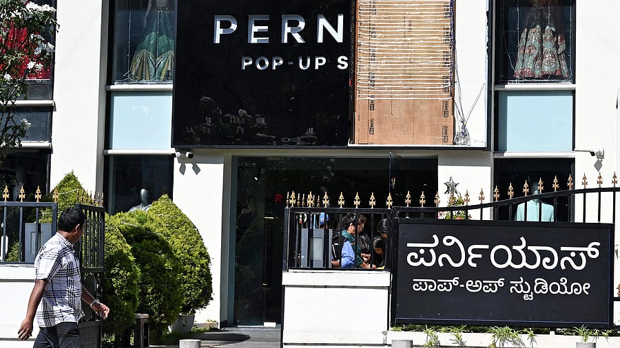 <div class="paragraphs"><p>As of now, the law requires the use of Kannada language in the upper half of signboards, displaying the names of businesses.</p></div>