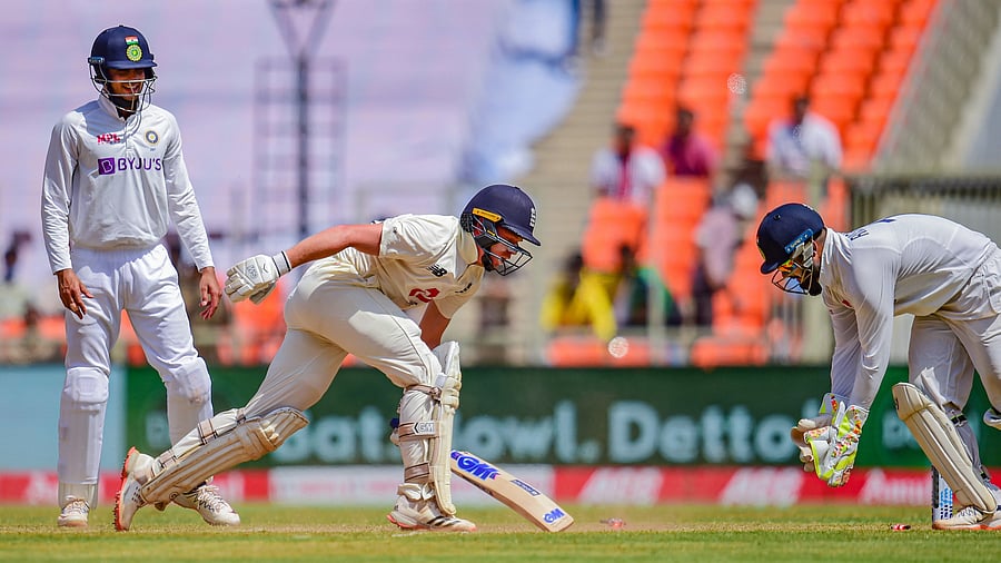 <div class="paragraphs"><p>England batsman Ollie Pope being run out.</p></div>