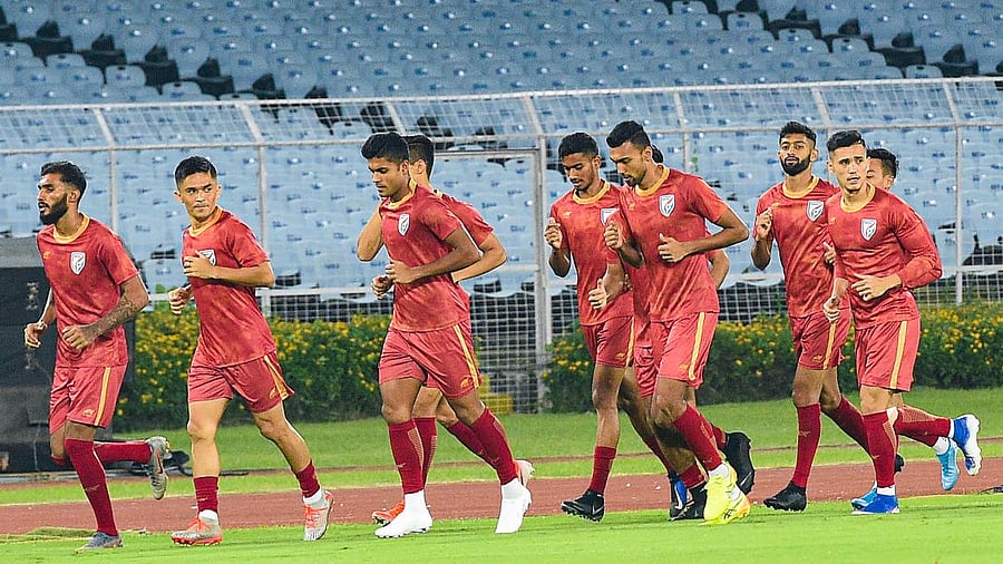 <div class="paragraphs"><p>Members of the Indian football team.</p></div>
