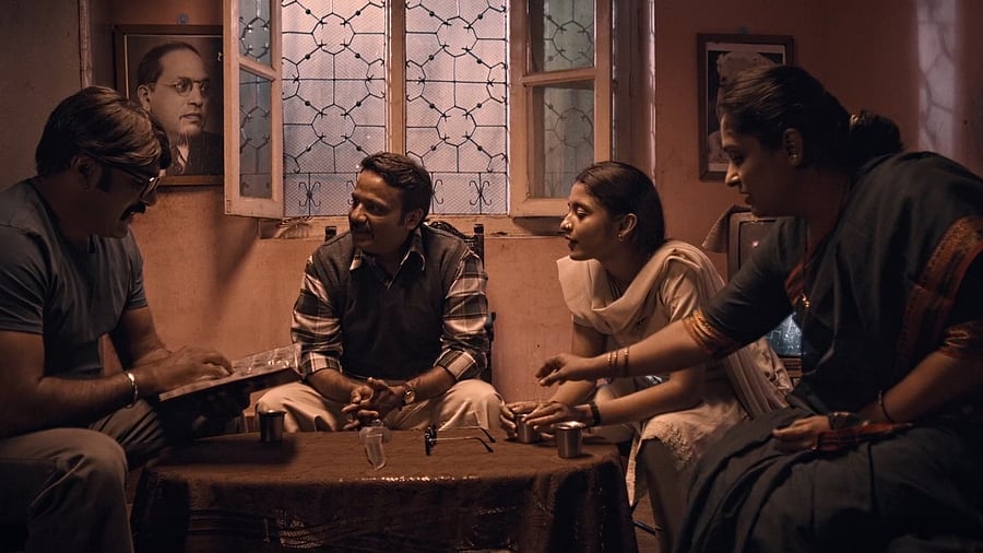 <div class="paragraphs"><p>Vajradheer Jain, Gopal Krishna Deshpande, Chaitra J Achar in a still from 'Blink'.</p></div>
