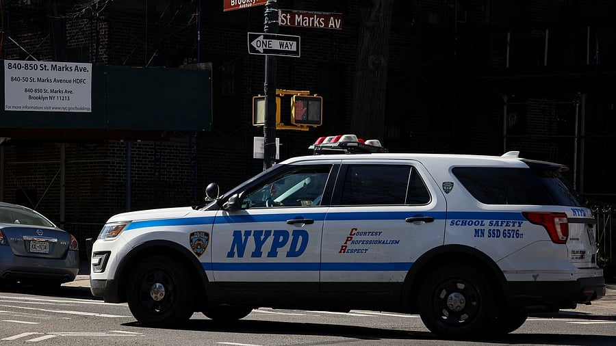 <div class="paragraphs"><p>A New York City Police  vehicle</p></div>