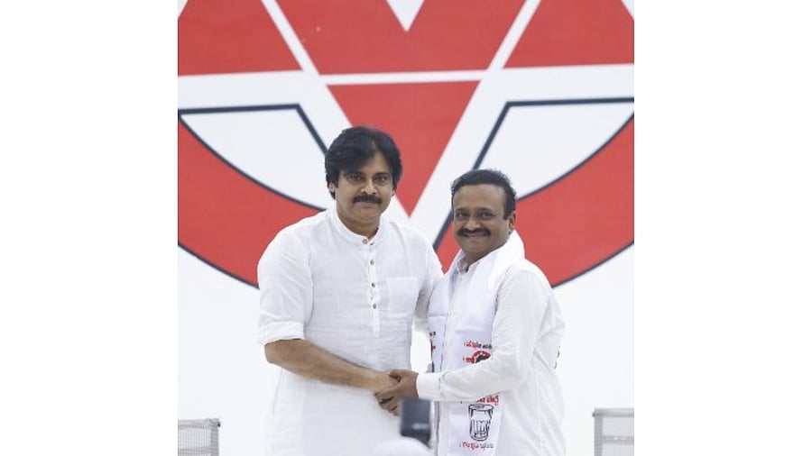 <div class="paragraphs"><p>Pawan Kalyan and Vallabhaneni Balashowry.</p></div>