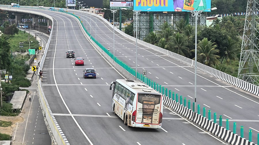 <div class="paragraphs"><p>A view of the Bengaluru-Mysuru highway. </p></div>